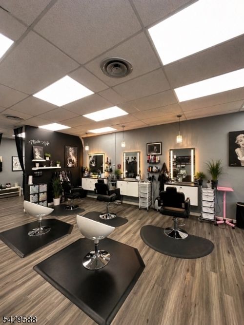 338 Main St, Ogdensburg, NJ, 07439-1016 | Card Image