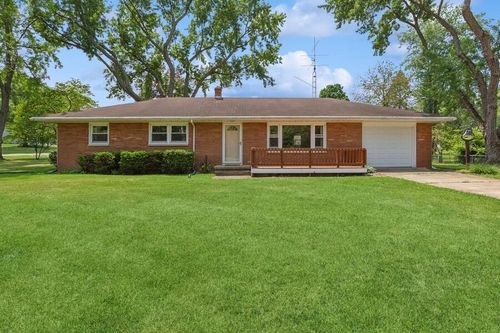 3202 Niles Buchanan Rd, Buchanan, MI, 49107-8435 | Card Image