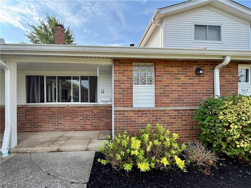 12-25415 Clubside Dr, North Olmsted, OH, 44070-4319 | Card Image