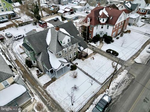 56 E Stewart Ave, LANSDOWNE, PA, 19050-2032 | Card Image