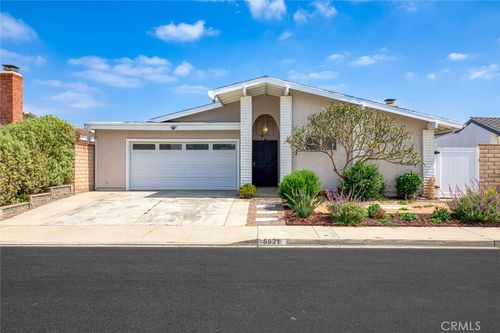 5821 Gloucester Cir, Westminster, CA, 92683-3527 | Card Image