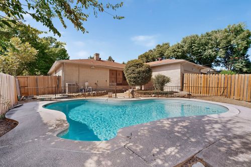 4714 Chilton Dr, Dallas, TX, 75227-2916 | Card Image