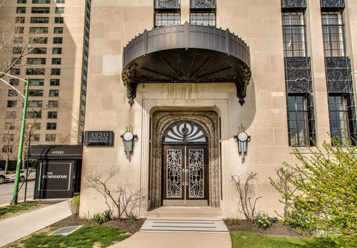 4a-4950 S Chicago Beach Dr, Chicago, IL, 60615-3204 | Card Image