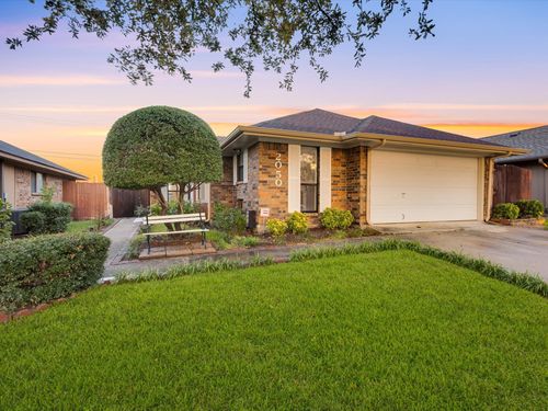 2050 Lorient Dr, Carrollton, TX, 75007-2320 | Card Image