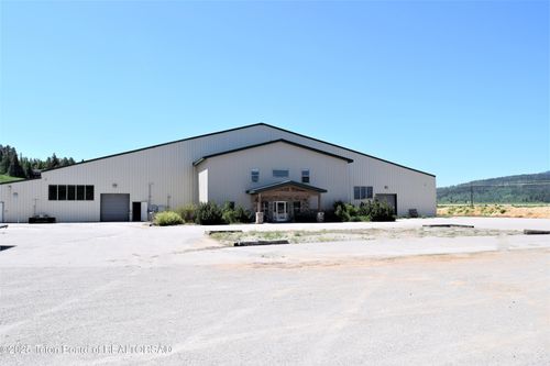 1 Buffalo Dr, Alpine, WY, 83128 | Card Image