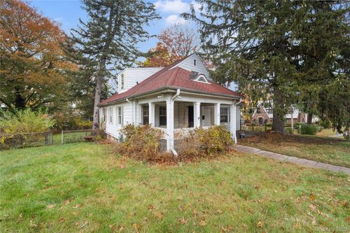 1 Glenwood Ave, New Rochelle, NY, 10801-3601 | Card Image