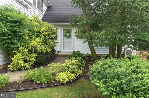 10 Wilson Ave, CLEMENTON, NJ, 08021-4529 | Card Image