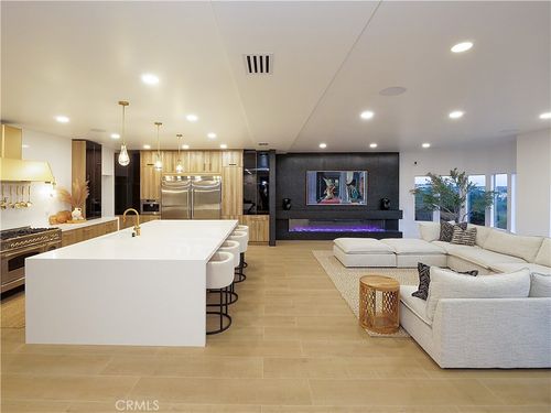 32551 Seacliff Dr, Rancho Palos Verdes, CA, 90275-6160 | Card Image