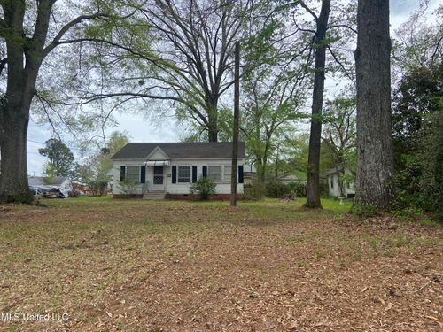 704 E Jackson Rd, Union, MS, 39365-2212 | Card Image