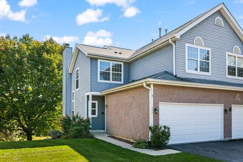 231 Grandview Ct, Algonquin, IL, 60102-1990 | Card Image
