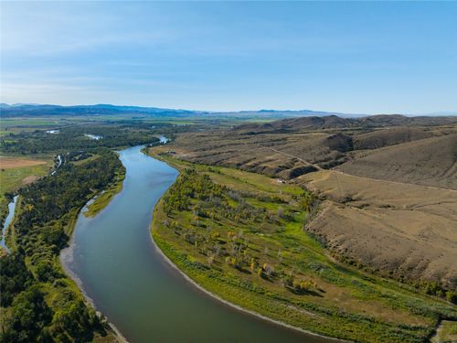 623 River Road, Townsend, MT, 59644 | Card Image