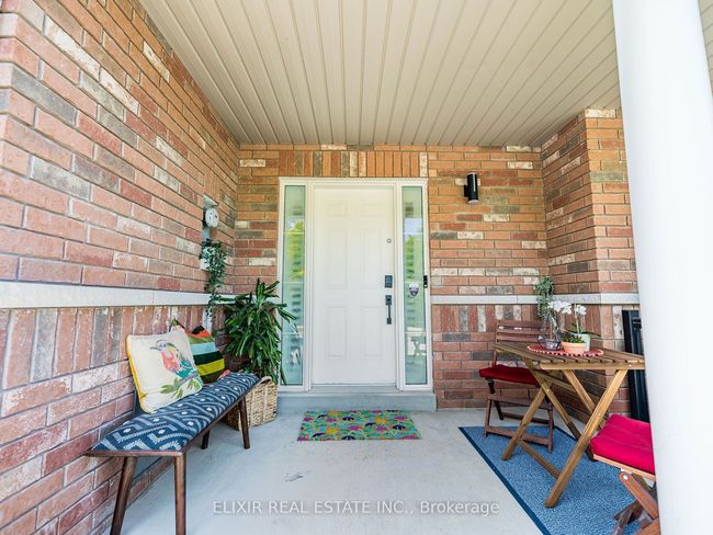 51 Luce Dr, House attached with 4 bedrooms, 4 bathrooms and 1 parking in Ajax ON | Image 5