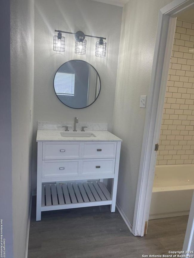 627 - 627 Oak Park Dr, Condo with 2 bedrooms, 2 bathrooms and null parking in Boerne TX | Image 10