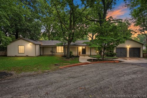 4733 Evanston Ave, Tulsa, OK, 74105-5317 | Card Image