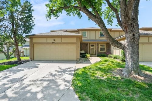 9698 Oakshire St, Overland Park, KS, 66214-2263 | Card Image