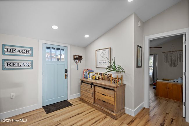 333 Fourth Ave S, House other with 2 bedrooms, 2 bathrooms and null parking in Kure Beach NC | Image 5