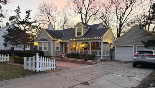 2115 Massachusetts St, Lawrence, KS, 66046-3043 | Card Image