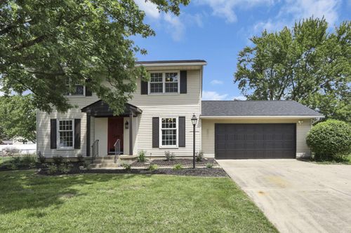 338 Chesterville Dr, Canal Winchester, OH, 43110-1051 | Card Image