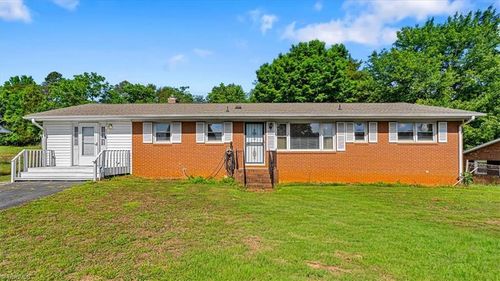 310 Stewart Rd, Winston Salem, NC, 27107-1838 | Card Image