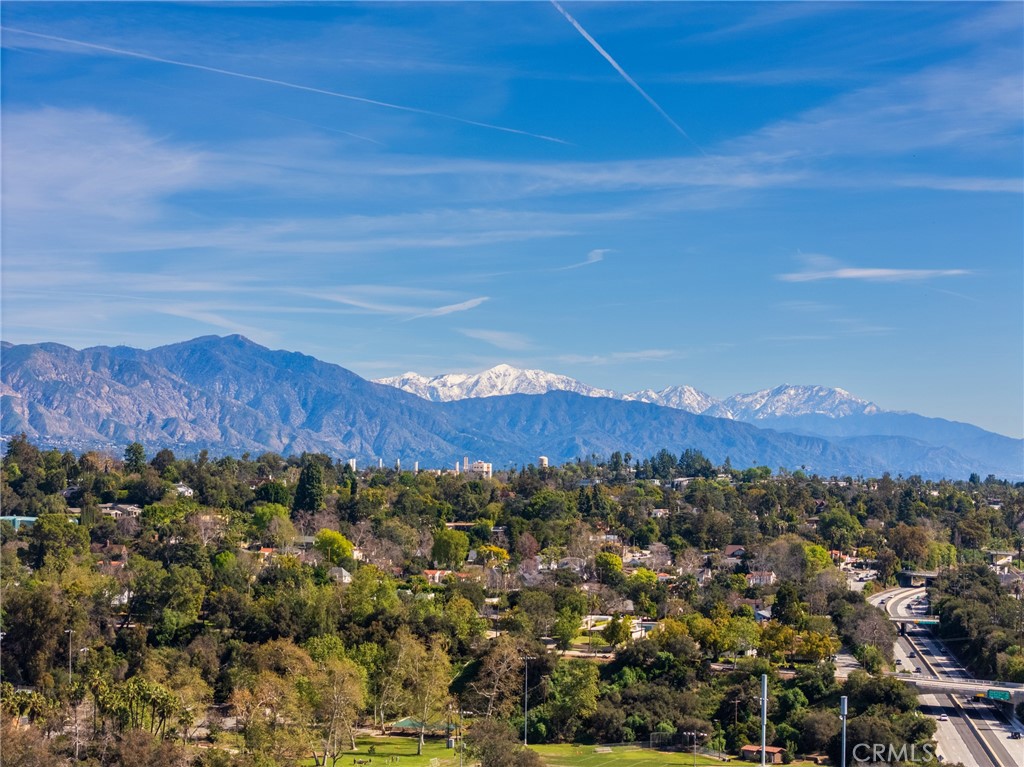 Residential Lease in Los Angeles 2