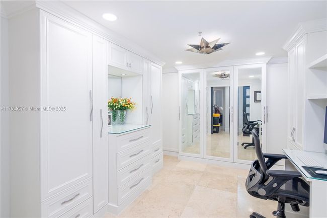 APT-1602C - 100 S Birch Rd, Condo with 3 bedrooms, 3 bathrooms and null parking in Fort Lauderdale FL | Image 31