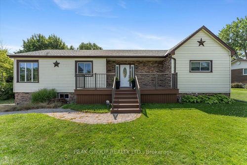4456 Lyons Creek Rd, Niagara Falls, ON, L2G0L3 | Card Image