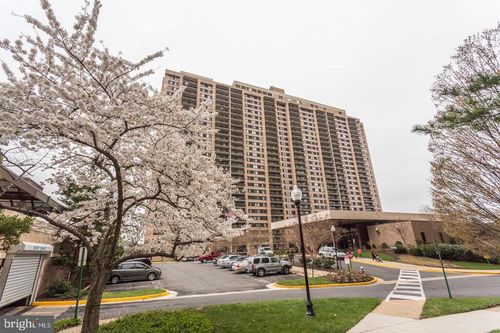 2001s-5501 Seminary Rd, FALLS CHURCH, VA, 22041-3910 | Card Image