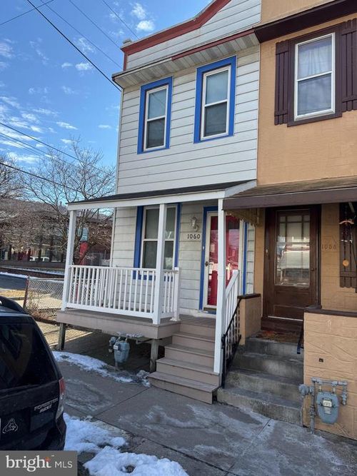 1060 Pike St, READING, PA, 19604-1945 | Card Image