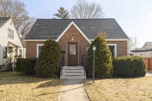 113 Union St, Sun Prairie, WI, 53590-2107 | Card Image