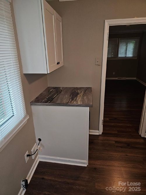 3012 Minnesota Rd, Charlotte, NC, 28208-3835 | Card Image