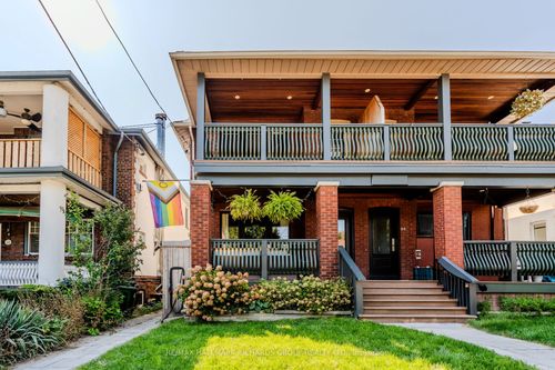 upper-82 Wineva Ave, Toronto, ON, M4E2T2 | Card Image