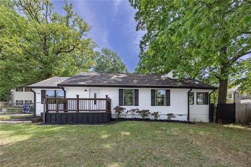 3581 Midway Rd, Decatur, GA, 30032-2252 | Card Image