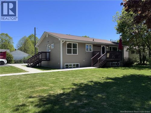 101 Mcgrand Crt, Fredericton, NB, E3A1H7 | Card Image