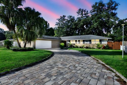 2816 Annette Cir, Jacksonville, FL, 32216-5204 | Card Image