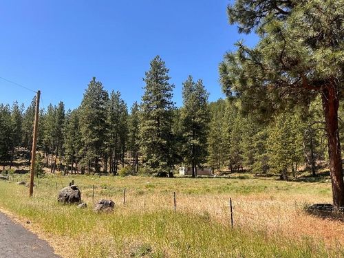 8022 School House Rd, Dorris, CA, 96023-9711 | Card Image