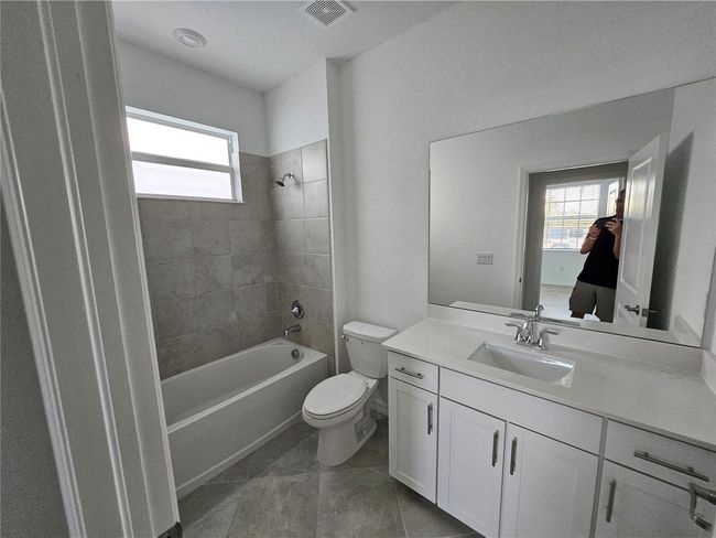 11044 Pinot Dr, House other with 3 bedrooms, 3 bathrooms and null parking in VENICE FL | Image 14