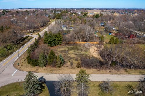 41W540 Burlington Rd, Campton Hills, IL, 60175-8410 | Card Image