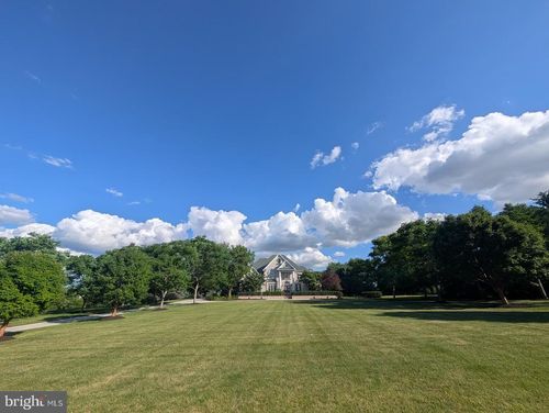 13 Southwatch Ln, Mechanicsburg, PA, 17050-8213 | Card Image