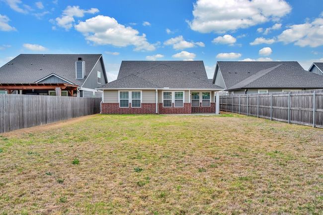 412 Travis Dr, House other with 4 bedrooms, 2 bathrooms and 2 parking in McGregor TX | Image 32