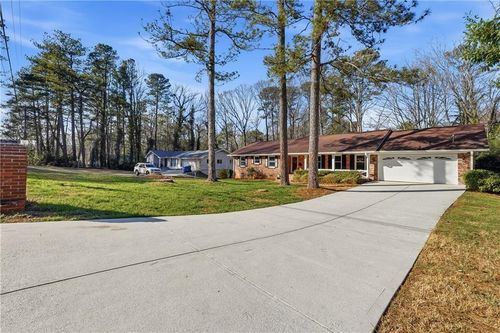 3740 Doroco Dr, Doraville, GA, 30340-4308 | Card Image