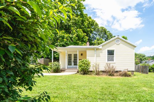 1013 Woodland Ave, West Plains, MO, 65775-2565 | Card Image