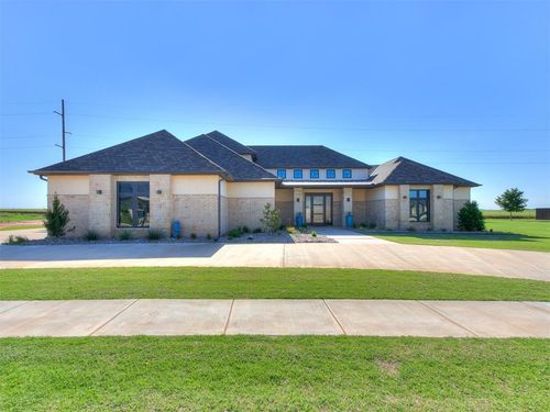 1304 Brookstone Ln, Kingfisher, OK, 73750-5018 | Card Image
