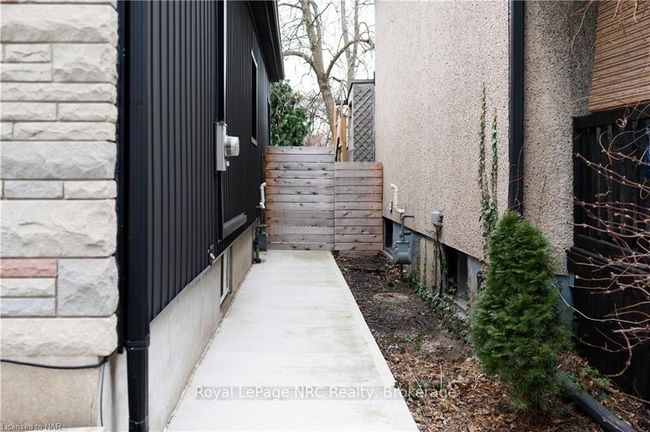 148 York St, House other with 2 bedrooms, 2 bathrooms and 2 parking in Saint Catharines ON | Image 29