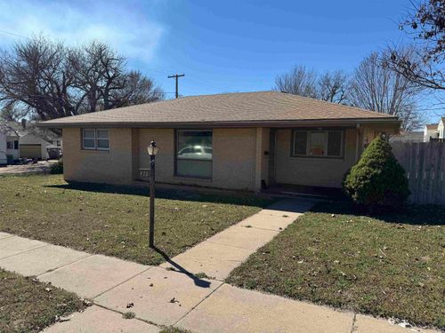435 Coronado St, Kingman, KS, 67068-1638 | Card Image