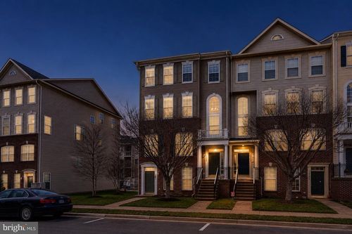 15522 John Diskin Cir, WOODBRIDGE, VA, 22191-6377 | Card Image