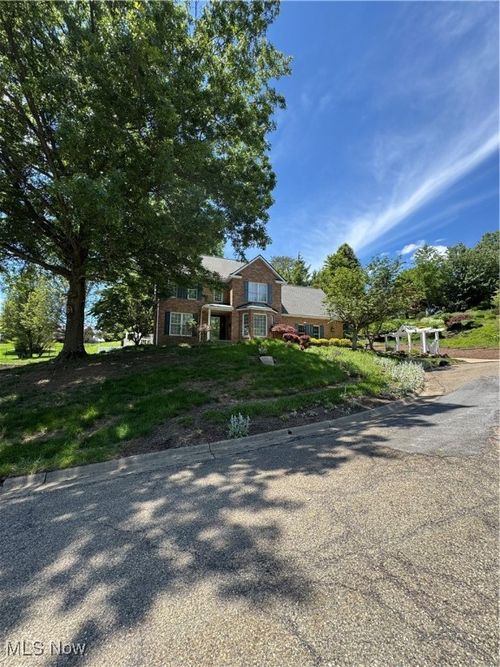 106 Toni Lane, St. Clairsville, OH, 43950 | Card Image