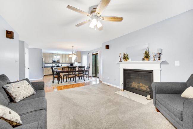 Family Room/Dining/Kitchen | Image 9