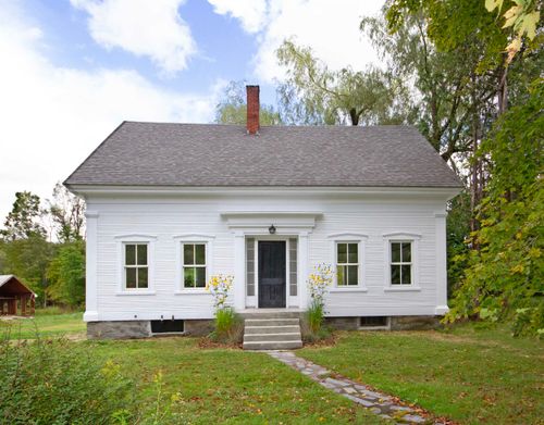 204 W River Rd, Lincoln, VT, 05443-9636 | Card Image