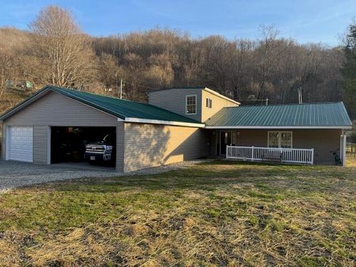 549 Kildav Loop Rd, Evarts, KY, 40828 | Card Image