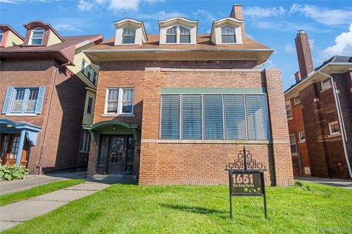 3rd-floor-1651 Atkinson Street, Detroit, MI, 48206 | Card Image
